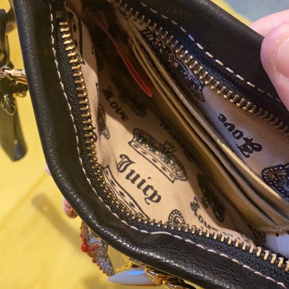 Juicy Couture Leather LARGE WRISTLET MINI BAG - Picture 9 of 16